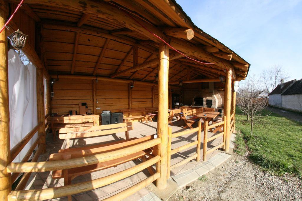 Pensiunea Silba Vad (Brasov) Exterior foto